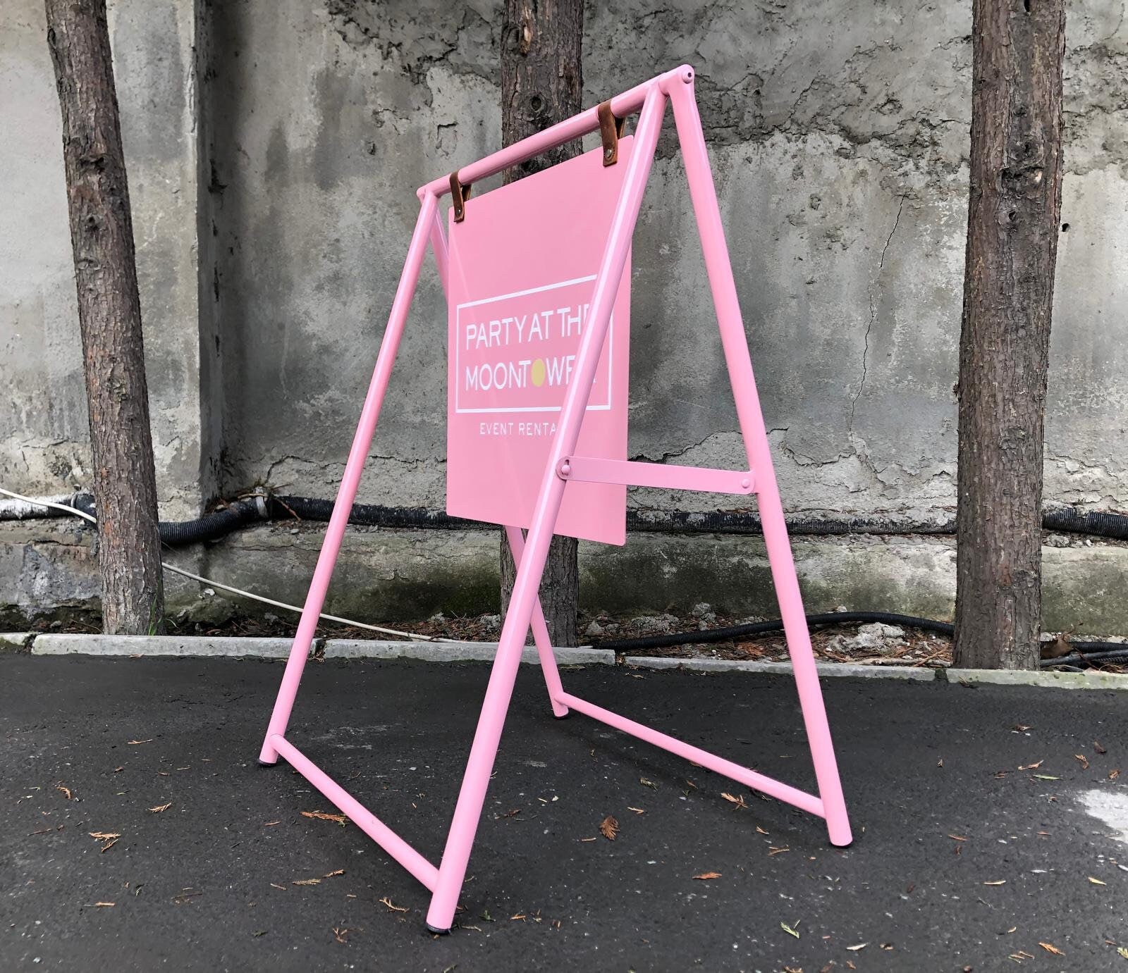 Sandwich Sign - Metallionaire